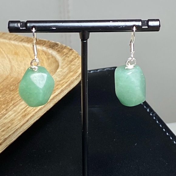 Beautiful Artisan Sterling Silver & Jade Precious Green Gemstone Drop Earrings - Picture 9 of 13